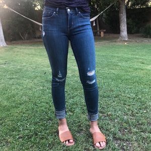 Levi’s 711 Skinny Jeans